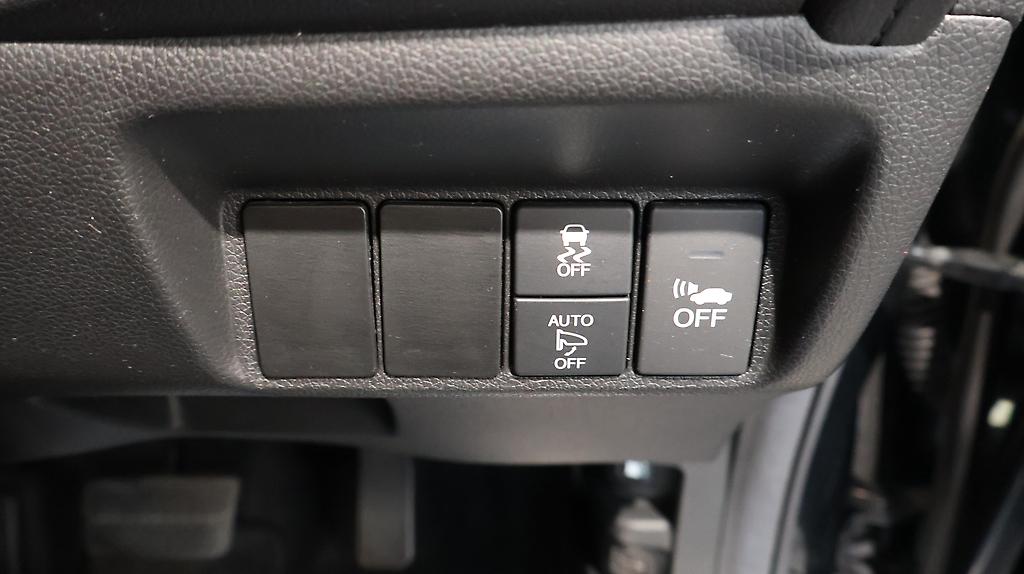 2015 Honda Shuttle Hybrid X new shape image 361711