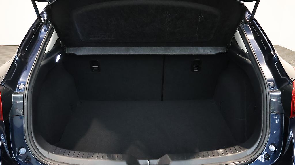 2016 Mazda Axela Sports 20S Touring L-Package image 360784
