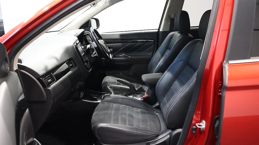 2015 Mitsubishi Outlander Phev image 360764