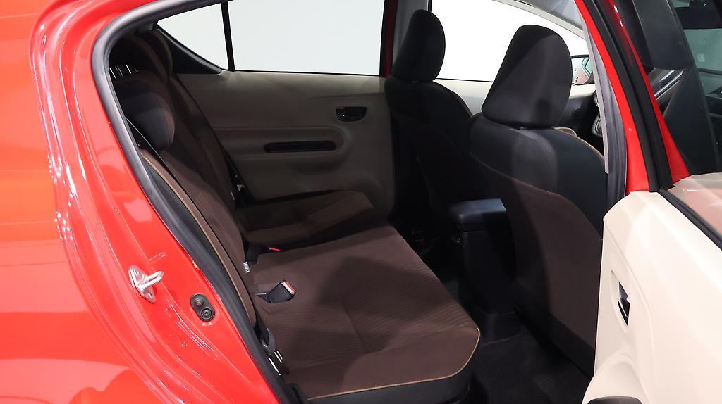 2012 Toyota Aqua G Model + Push Button Start image 359948
