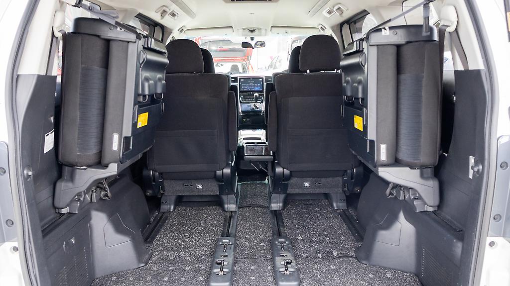 2012 Toyota Vellfire 7 seater, Bodykits image 358135