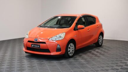 2013 Toyota Aqua S MODEL + PUSH BUTTON START image 360605