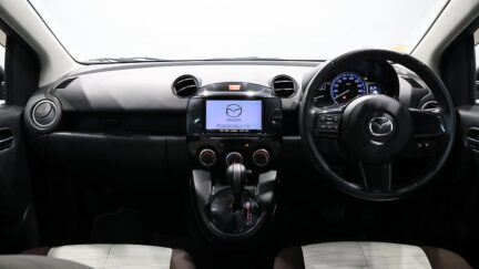 2013 Mazda Demio 13-Skyactiv image 360594