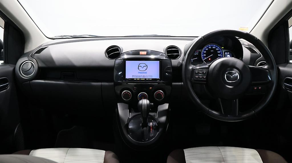 2013 Mazda Demio 13-Skyactiv image 360594