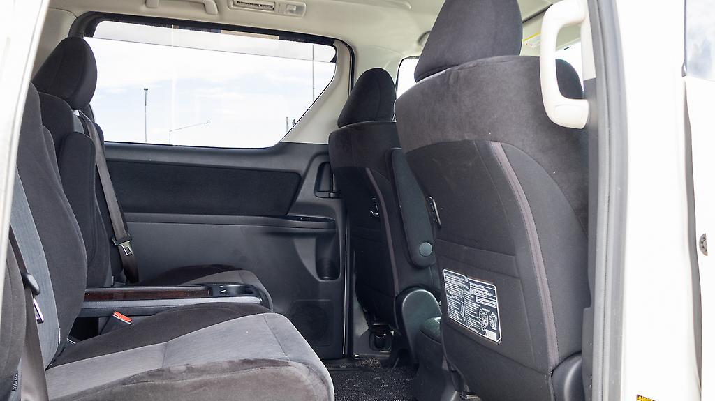 2012 Toyota Vellfire 7 seater, Bodykits image 358125