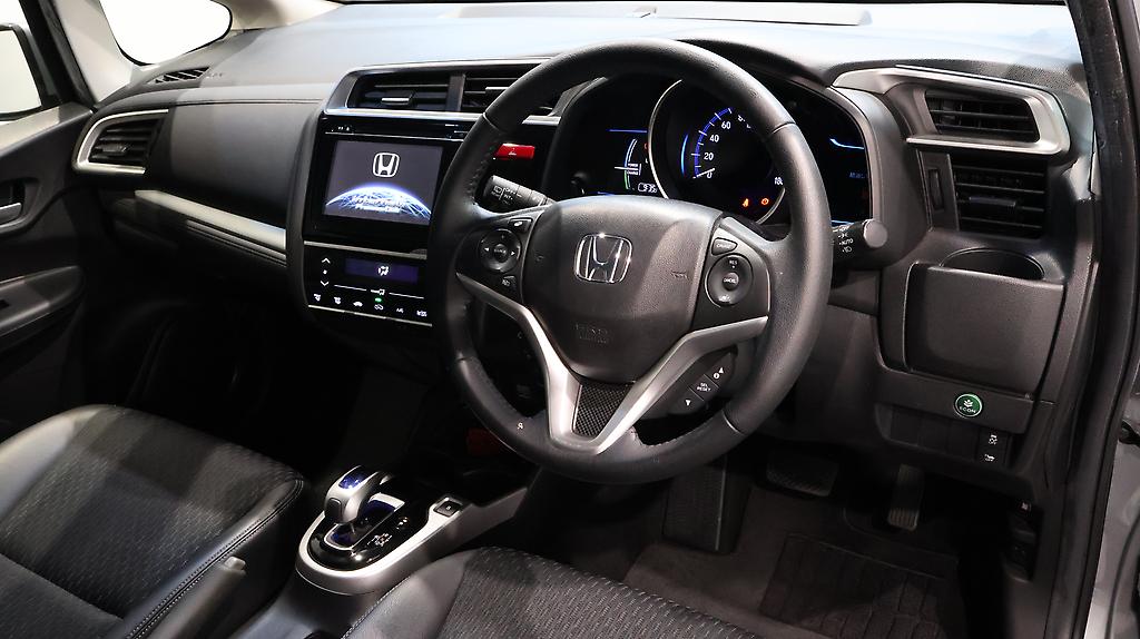 2013 Honda Fit Hybrid L-Package **Low KMs** image 358446