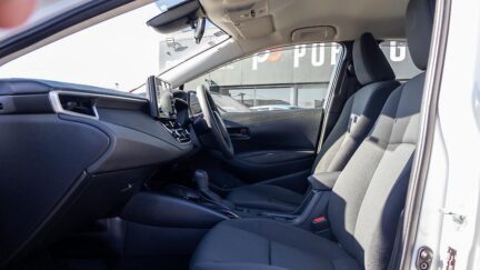 2020 Toyota Corolla Hybrid Touring Wagon image 358812