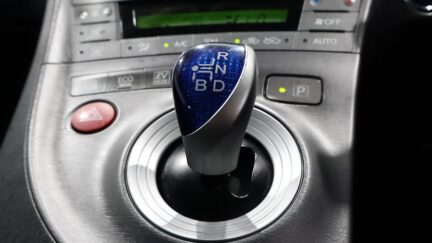 2013 Toyota Prius PUSH BUTTON START + REVERSE CAMERA + STEERING WHEEL CONTROLS image 361984