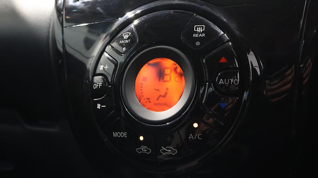 2017 Nissan Note e-Power X image 360020