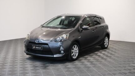 2013 Toyota Aqua Hybrid G Model image 359241