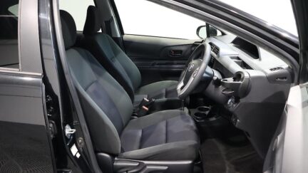 2015 Toyota Aqua S MODEL + PUSH START + REV CAMERA image 361316