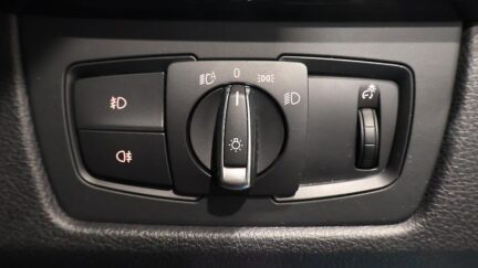 2013 BMW 320i Touring M Sports image 361869