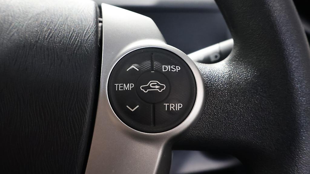 2012 Toyota Aqua S MODEL + PUSH START + REVERSE CAMERA image 360048