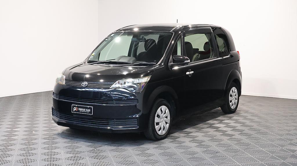 2013 Toyota Spade F Model, Push Start, Reverse Camera image 358333
