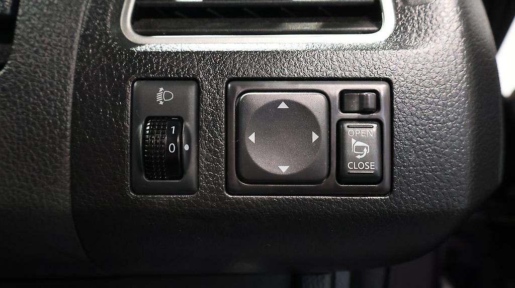 2012 Nissan Serena Hybrid Highway Star S-HV image 362046