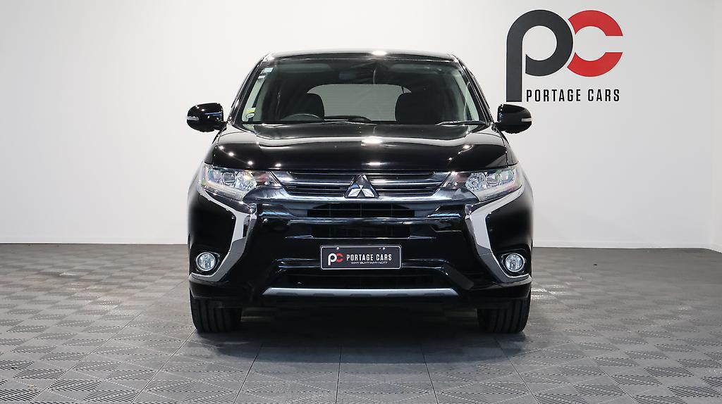 2015 Mitsubishi Outlander PHEV G Navi Package 4WD image 359722