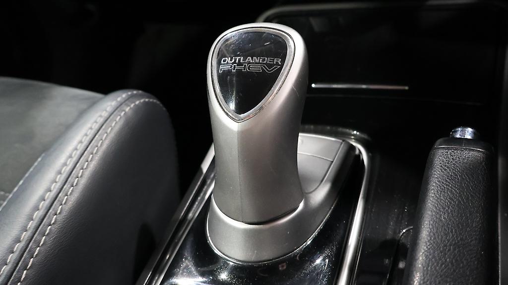 2015 Mitsubishi Outlander Phev image 360772
