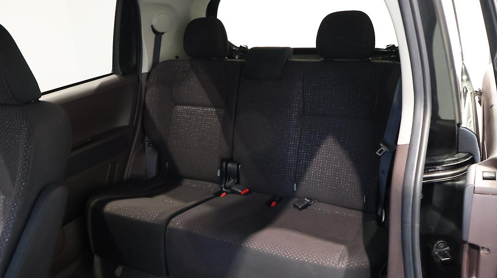 2013 Toyota Spade F Model, Push Start, Reverse Camera image 358339