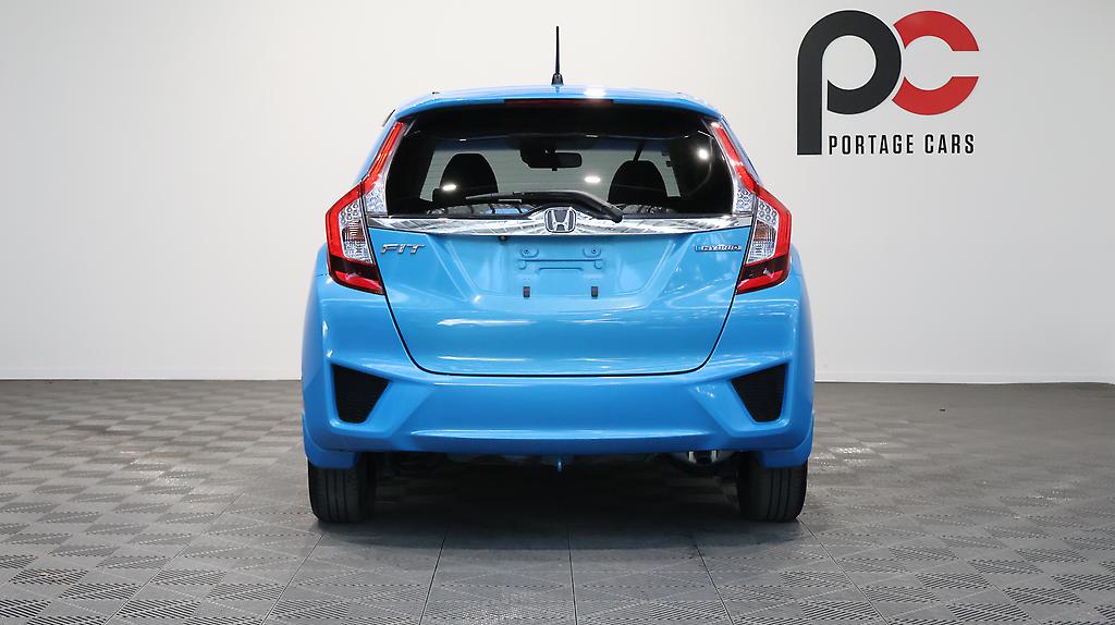 2013 Honda Fit Hybrid F-Package image 359703