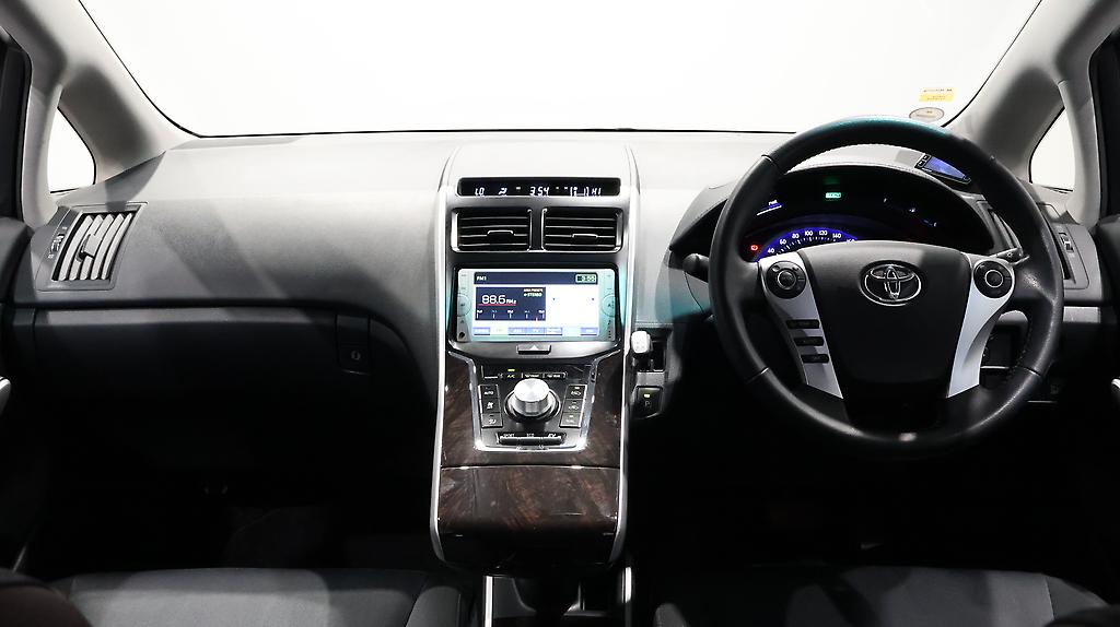 2013 Toyota Sai S Model, Push Start, Reverse Camera image 358583