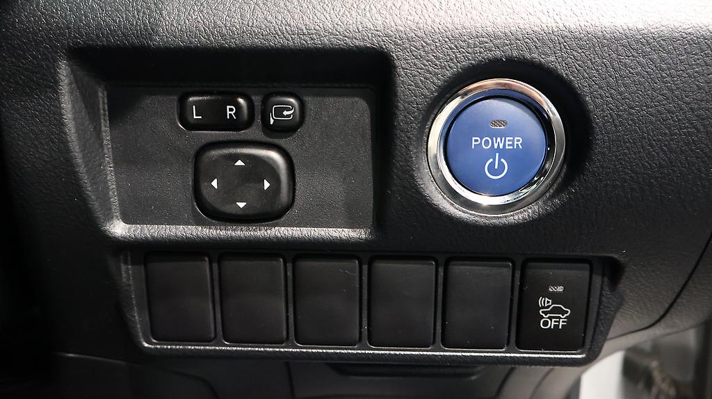 2013 Toyota Sai S Model, Push Start, Reverse Camera image 358589