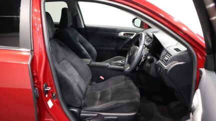 2012 Lexus CT200h Version C image 360478