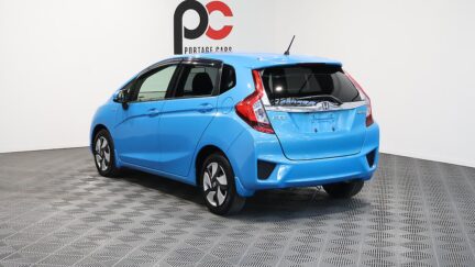 2013 Honda Fit Hybrid F-Package image 359701