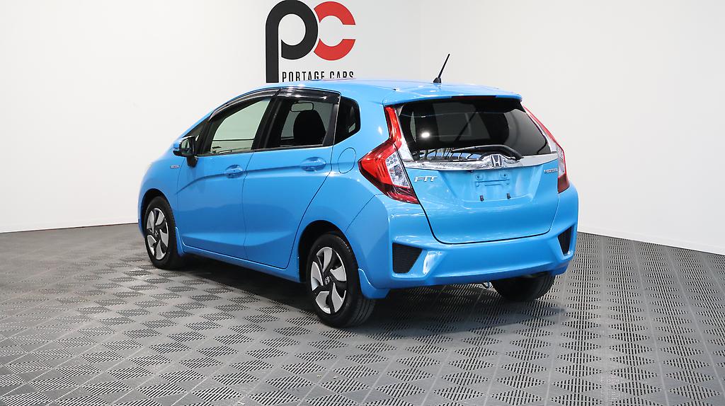 2013 Honda Fit Hybrid F-Package image 359701