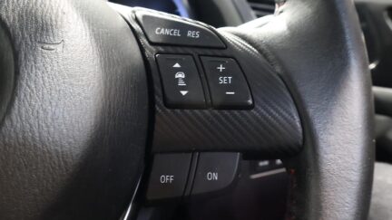 2014 Mazda Axela Sports 20S Touring image 360465