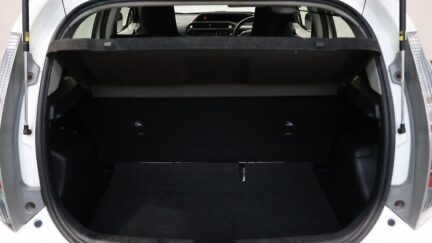 2014 Toyota Aqua REVERSE CAMERA + BLUETOOTH image 361075