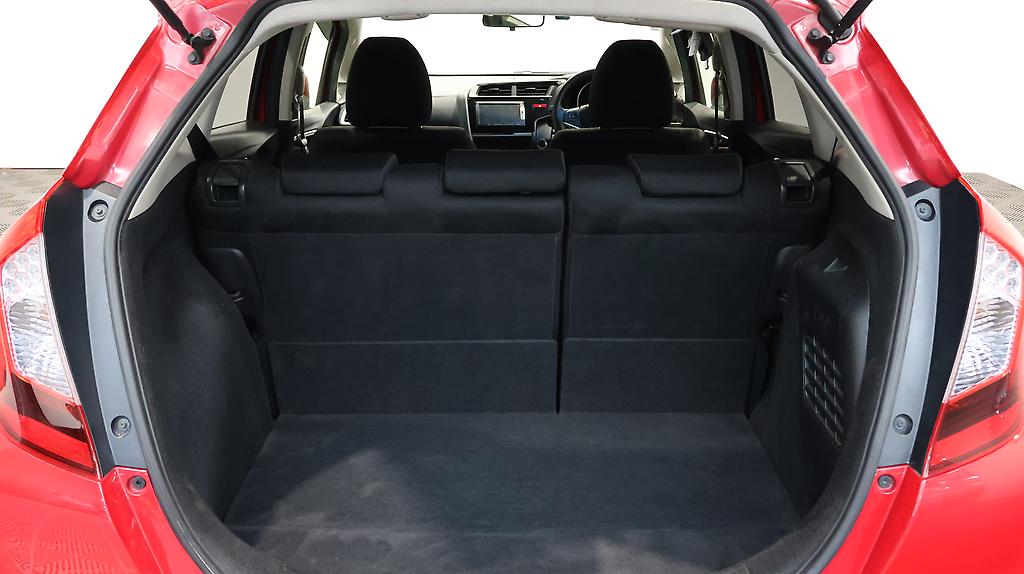 2014 Honda Fit Hybrid F-Package image 358511