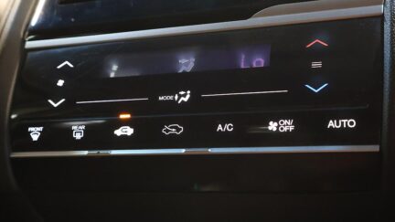 2015 Honda Fit Hybrid L-Package image 362517