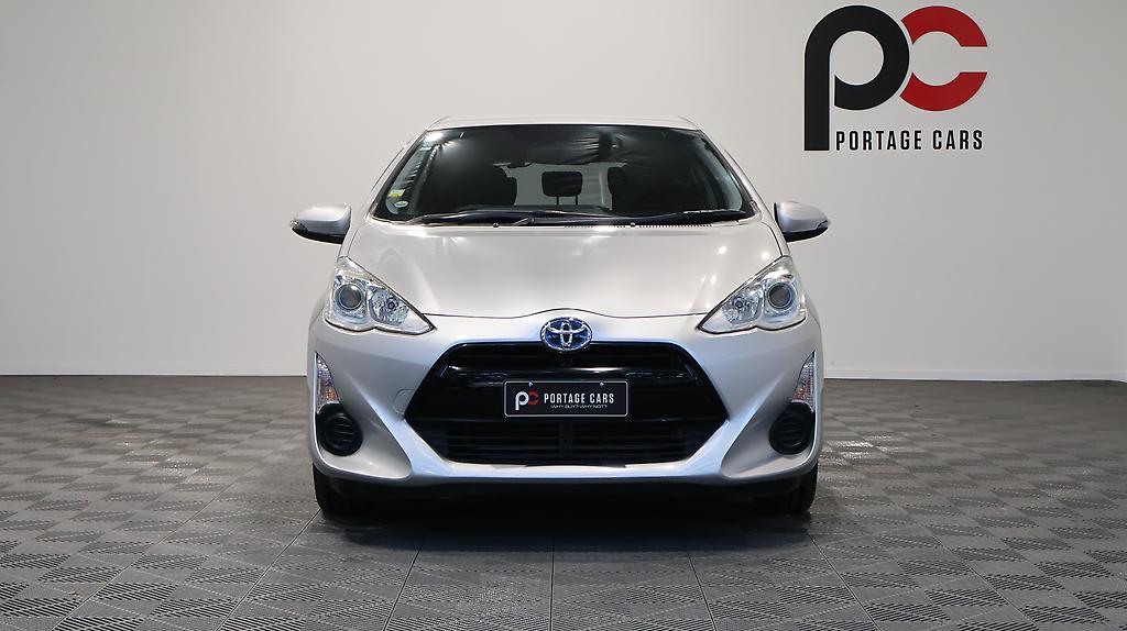 2015 Toyota Aqua Hybrid S Model image 359588