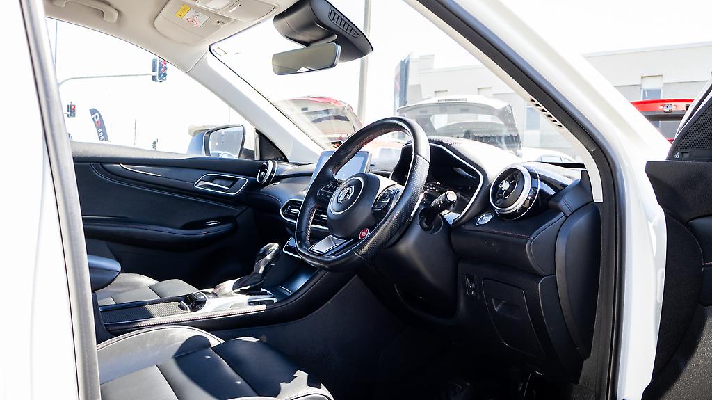2022 MG HS 2.0PT/4WD/6AT EXCITE NZ NEW image 360675