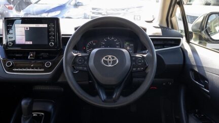 2020 Toyota Corolla Hybrid Touring Wagon image 358808