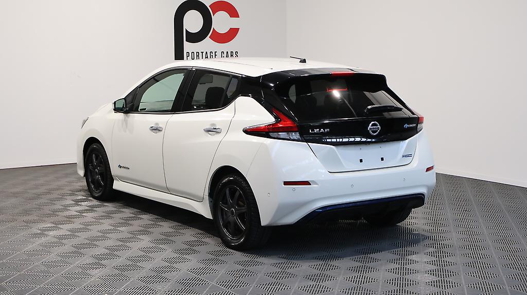 2018 Nissan Leaf X Pre-Crash and Cruise **84% SOH** image 361332