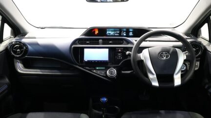 2015 Toyota Aqua Hybrid S Model image 359598
