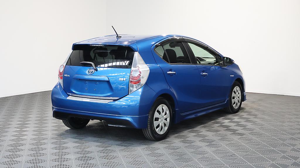 2012 Toyota Aqua G MODEL + PUSH START + STEERING WHEEL CONTROLS image 361879