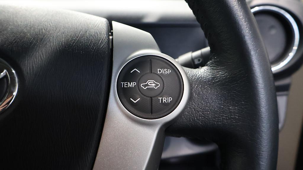 2012 Toyota Aqua G MODEL + PUSH START + STEERING WHEEL CONTROLS image 361894