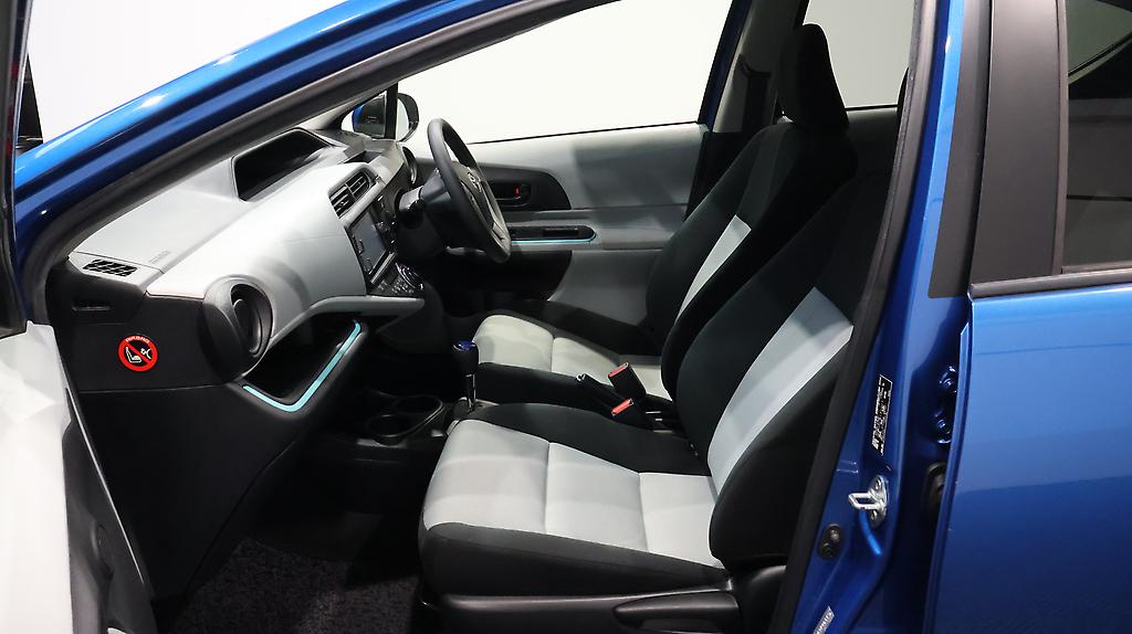 2013 Toyota Aqua S Model, Push Start, Reverse Camera image 358270