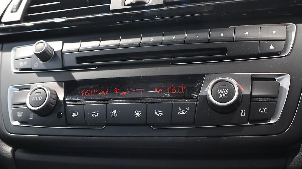2014 BMW 3 Series 320i M Sport image 361646