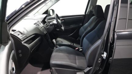 2014 Suzuki Swift XG image 361468