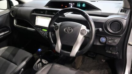 2013 Toyota Aqua G Black Soft Leather image 358561