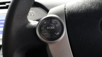 2013 Toyota Prius PUSH BUTTON START + REVERSE CAMERA + STEERING WHEEL CONTROLS image 361986