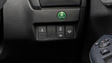 2014 Honda Fit F-Package Push start Cruise control image 358497