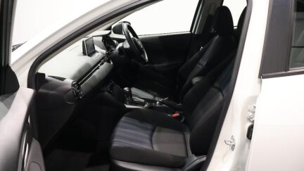 2016 Mazda Demio 13C PUSH BUTTON START image 361055