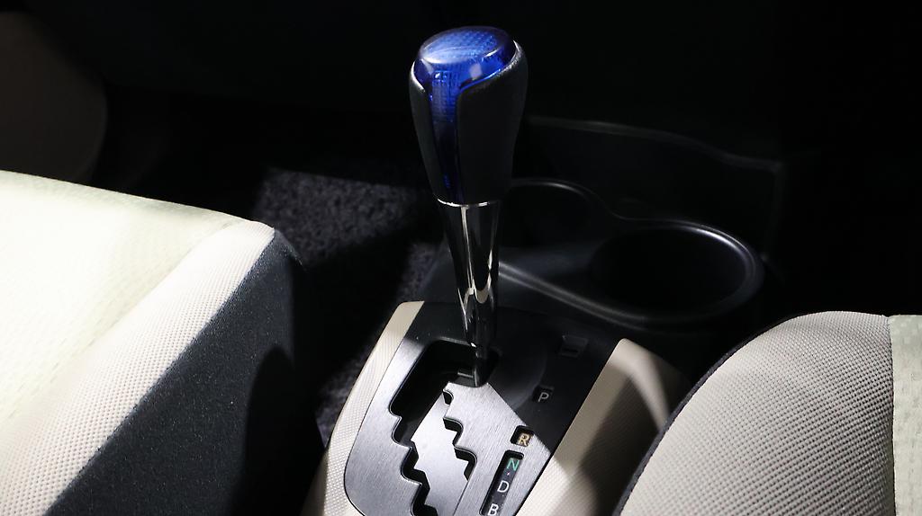 2012 Toyota Aqua S MODEL + PUSH START + REVERSE CAMERA image 360043