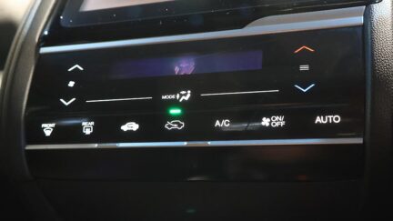 2013 Honda Fit Hybrid F-Package image 359713
