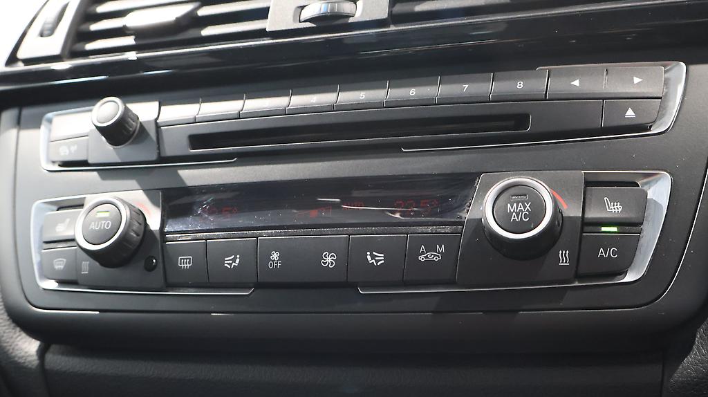 2013 BMW 3 Series image 362360