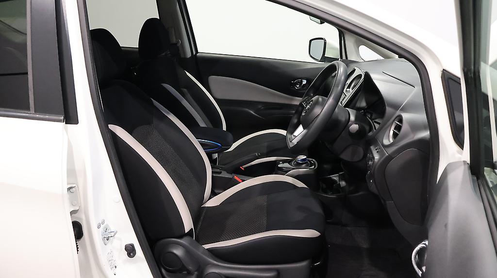 2017 Nissan Note e-Power X image 359557